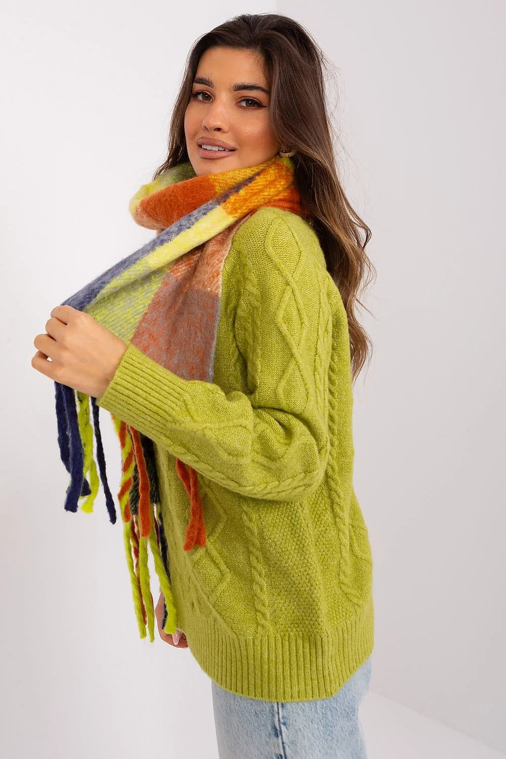 écharpe longue plaid colorée pompons oversize foulard carreaux mohair duveteux franges moelleuse chaude enveloppante multicolore tendance