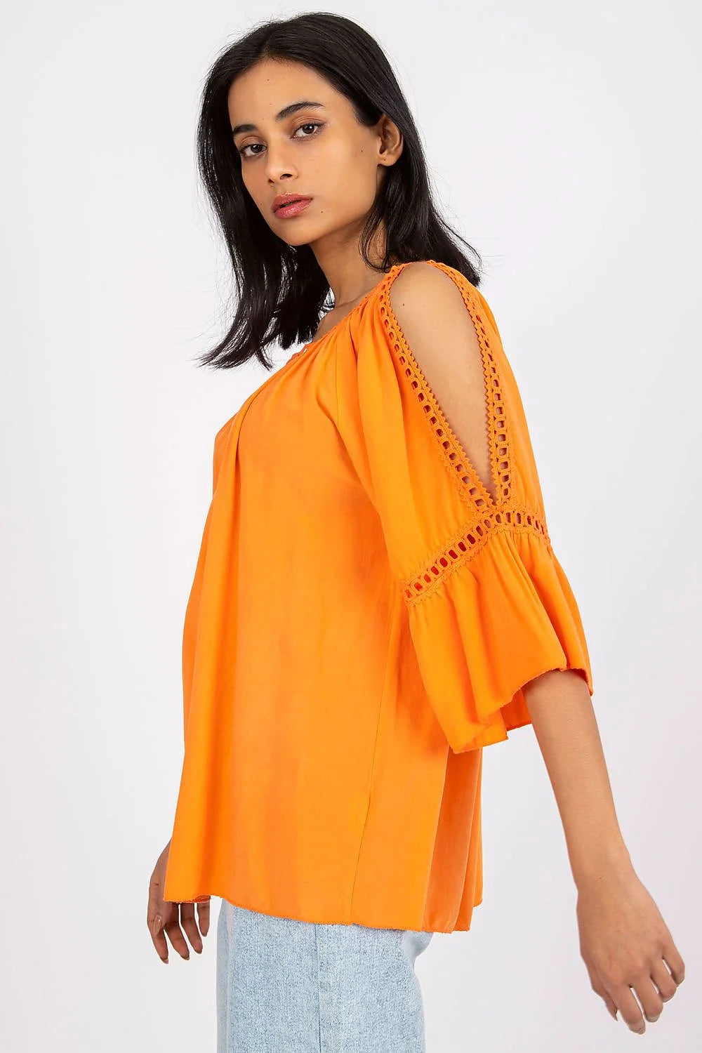chemisier Och Bella orange vif viscose léger respirant ample fluide encolure arrondie fronces manches troisquarts coldshoulder évasées dentelle ajourée bohème