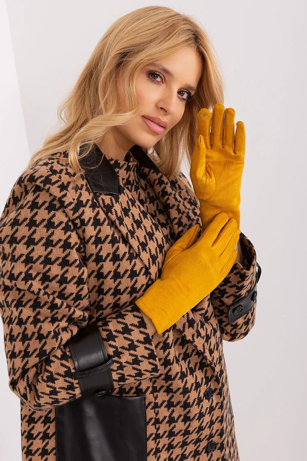 Gants élégants pour femmes en tissu lisse isolant index brodé fleur embroidered téléphone sans retirer gants coton élasthanne polyester