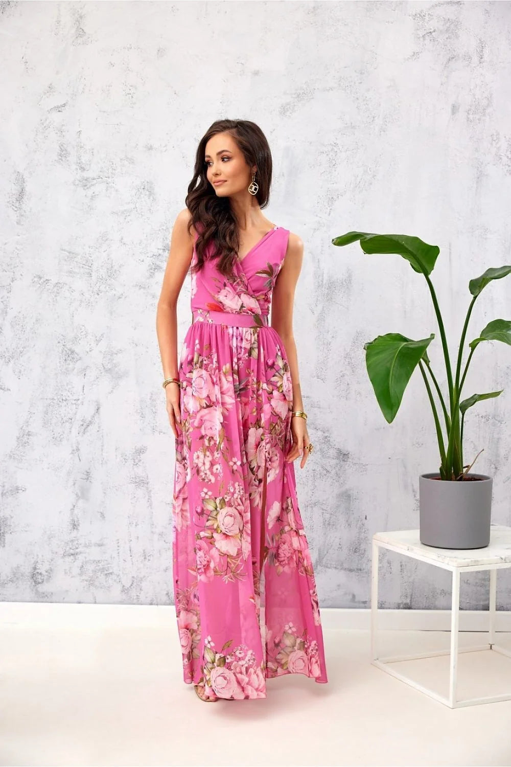 Robe longue élégante sans manches en mousseline floral bleu violet rose femme été garden party