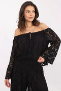 ensemble dentelle noire romantique Bardot épaules dénudées manches longues évasées ourlet festonné laçage pompons taille haute fluide élastiquée motif floral