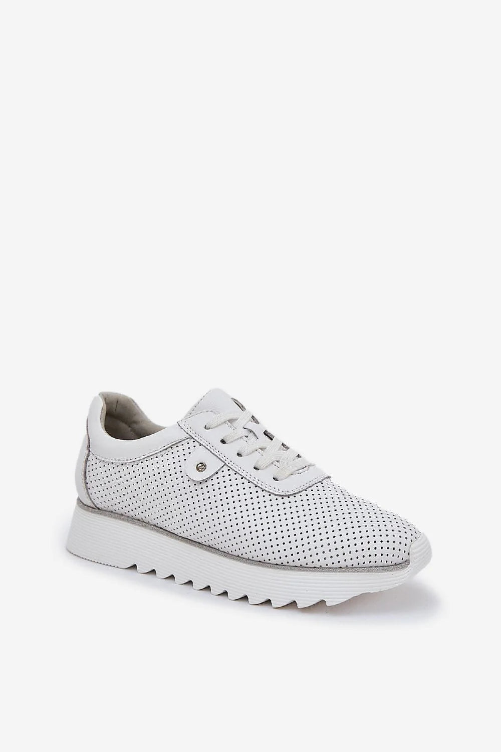 Chaussures de sport pour femmes design moderne couleur blanche tige perforée semelle épaisse look minimaliste confort quotidien