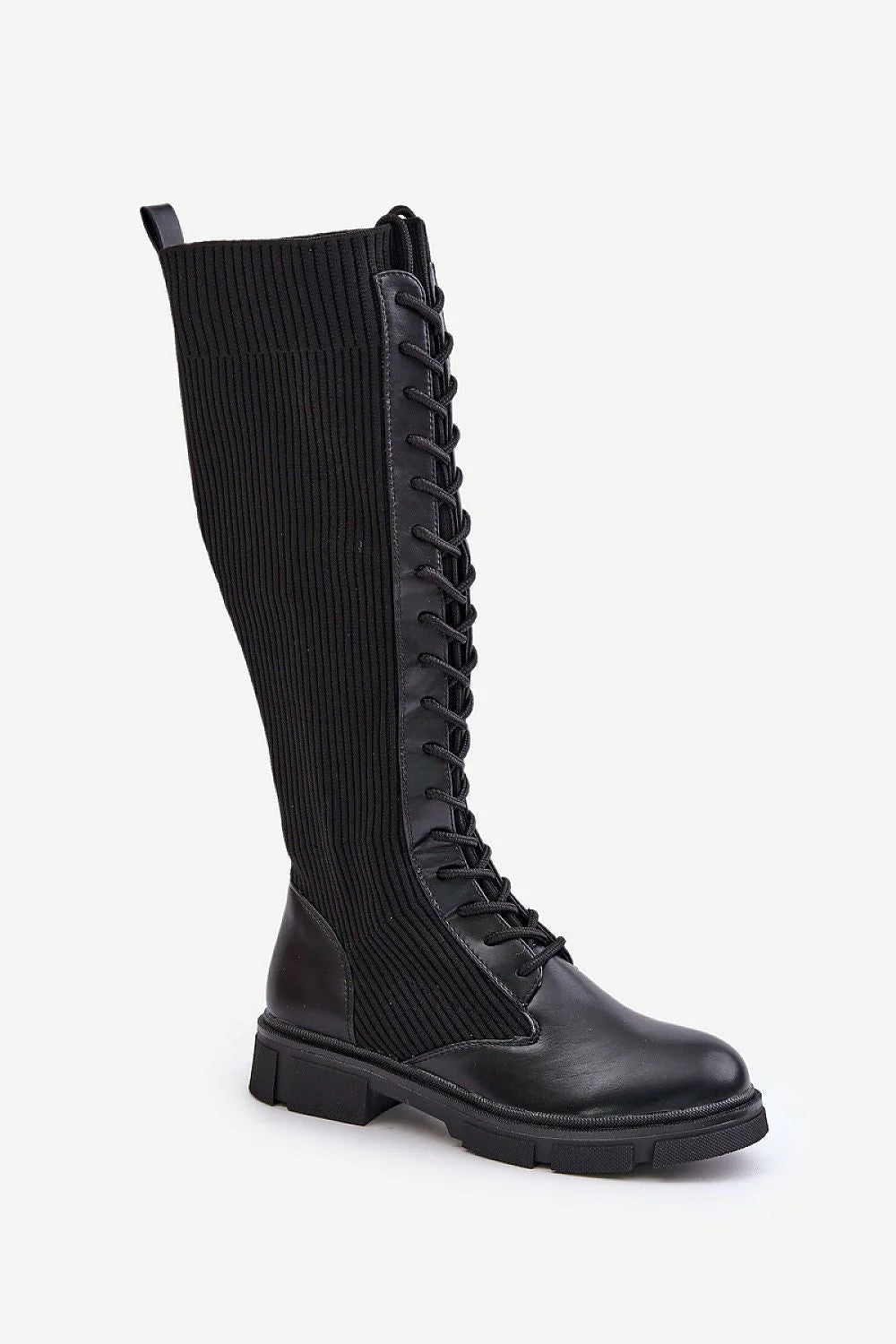 Bottes cuissardes cuir écologique moderne élégantes lacées noires design côtelé pour femmes tendance urbaine