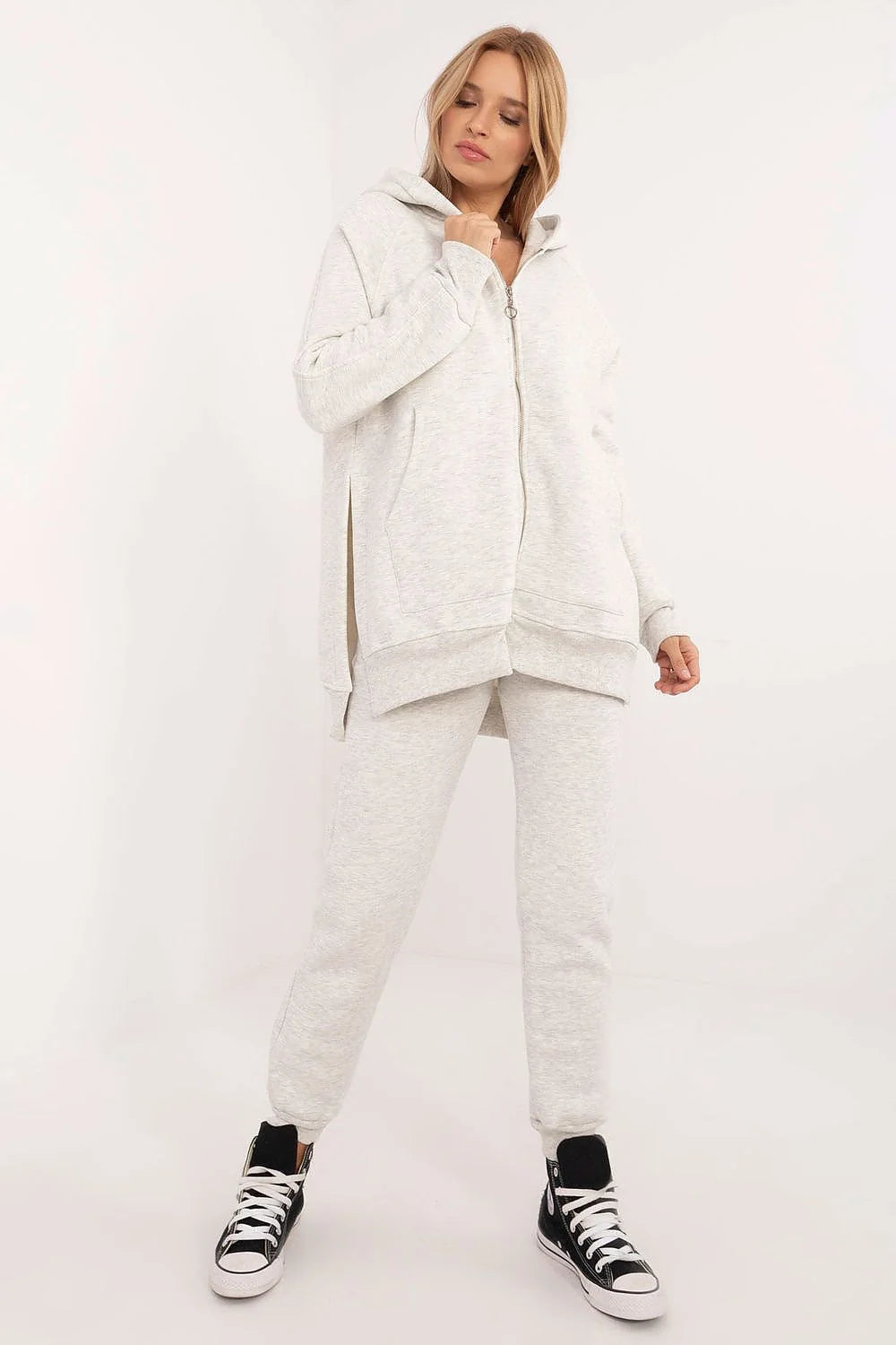 Ensemble décontracté pour femmes sweat à capuche pantalon jogging coupe ample couleur gris clair matériau coton polyester