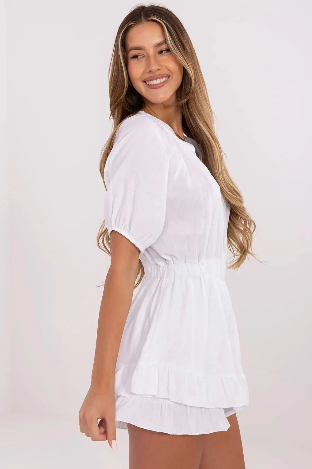 Combinaison Italy Moda blanche en coton respirant pour l'été, style élégant et décontracté, manches bouffantes, encolure en V, ceinture élastique, boutons devant, tissu vaporeux, vêtement féminin, mode été, occasion quotidienne, femmes, look décontracté