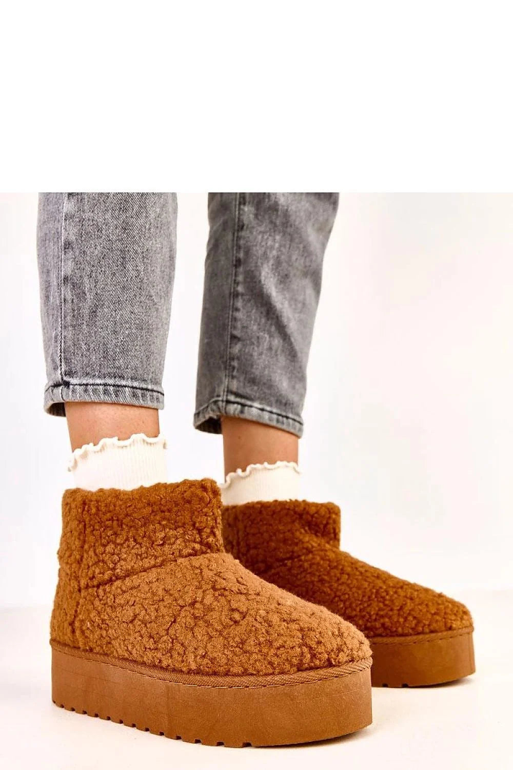 bottes neige femme fausse fourrure sherpa camel bout rond montante slipon semelle plateforme épaisse antidérapante douillette isolation