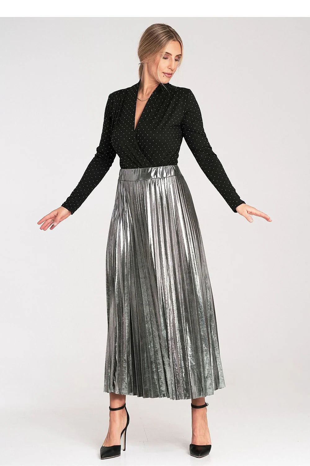 body femme cachecoeur noir micropois blancs manches longues col V plongeant coupe ajustée maille extensible jupe plissée taille haute argentée