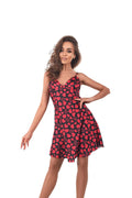 Nuisette sexy Anais robe élégante design moderne décolleté V bretelles fines motifs coeurs noir rouge femme grande occasion taille ajustable