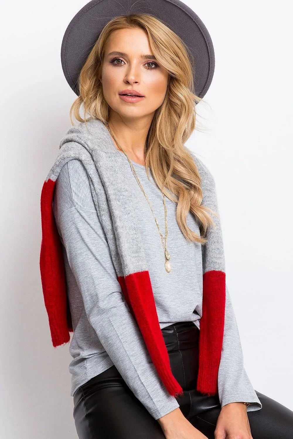 Chemisier ajusté coton élasthanne taupe moderne élégant manches longues nœud central pour femme tendance