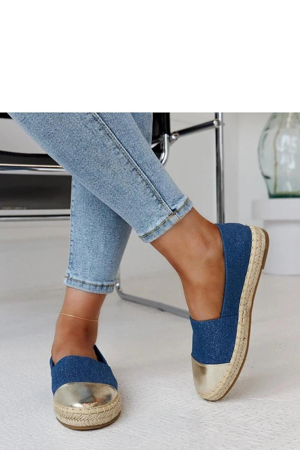 Espadrille Solea pour femmes, bleu denim, doré métallique, style moderne, coupe classique, semelle en corde de jute, caoutchouc, été printemps, confort, durabilité, mode, tendance, vêtements