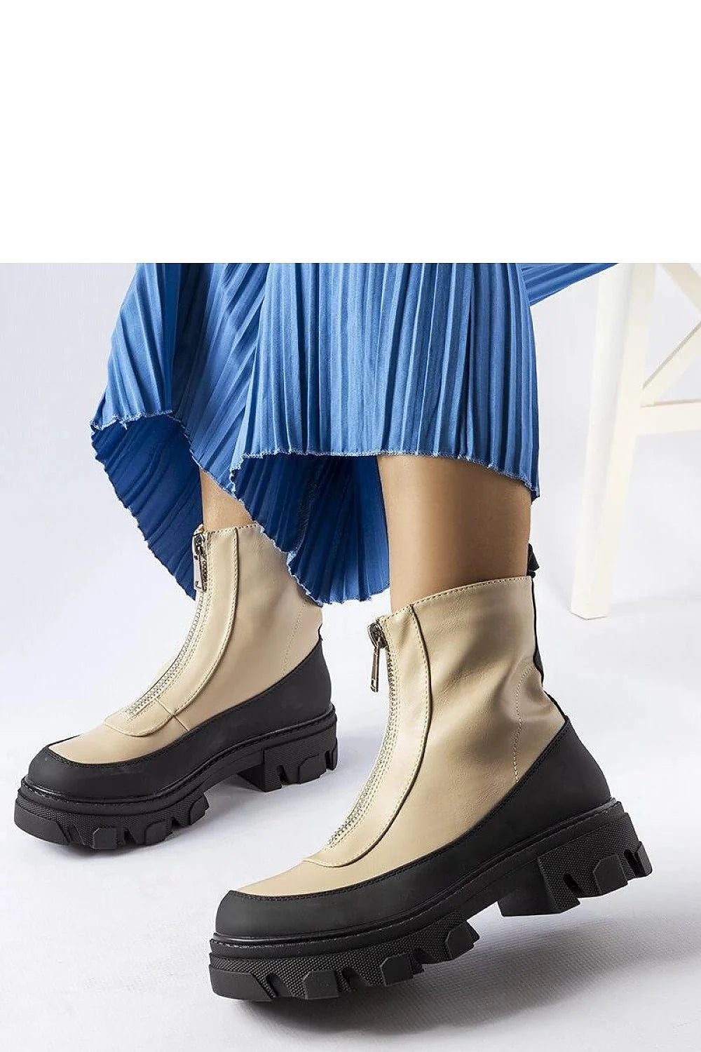 Bottines beige massives à fermeture éclair moderne, cuir lisse, semelle épaisse, femmes, hiver, style urbain, confortable