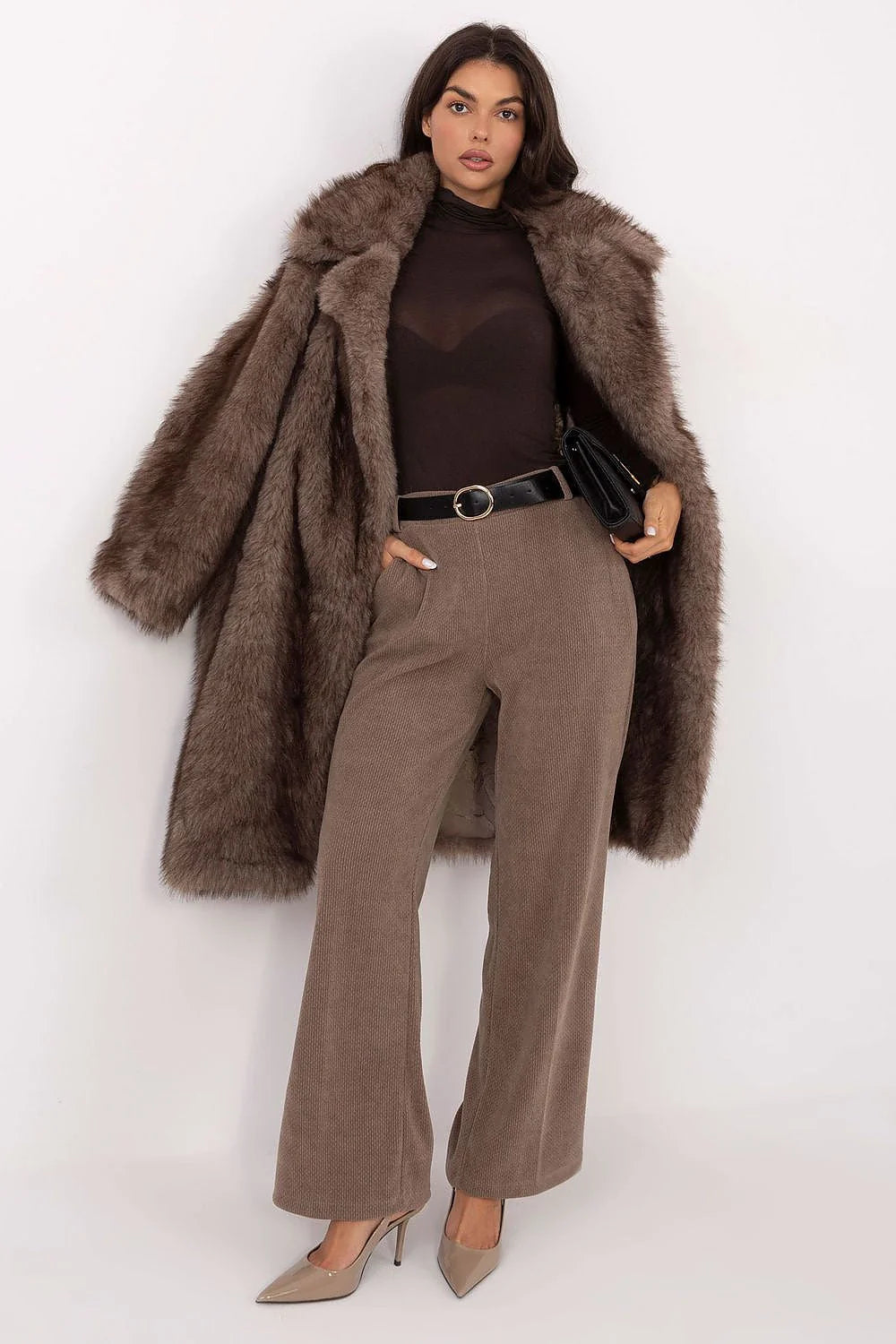 chemisier col roulé manches longues coupe ajustée maille fine extensible stretch cachemire viscose nylon doux soyeux marron chocolat transparent minimaliste