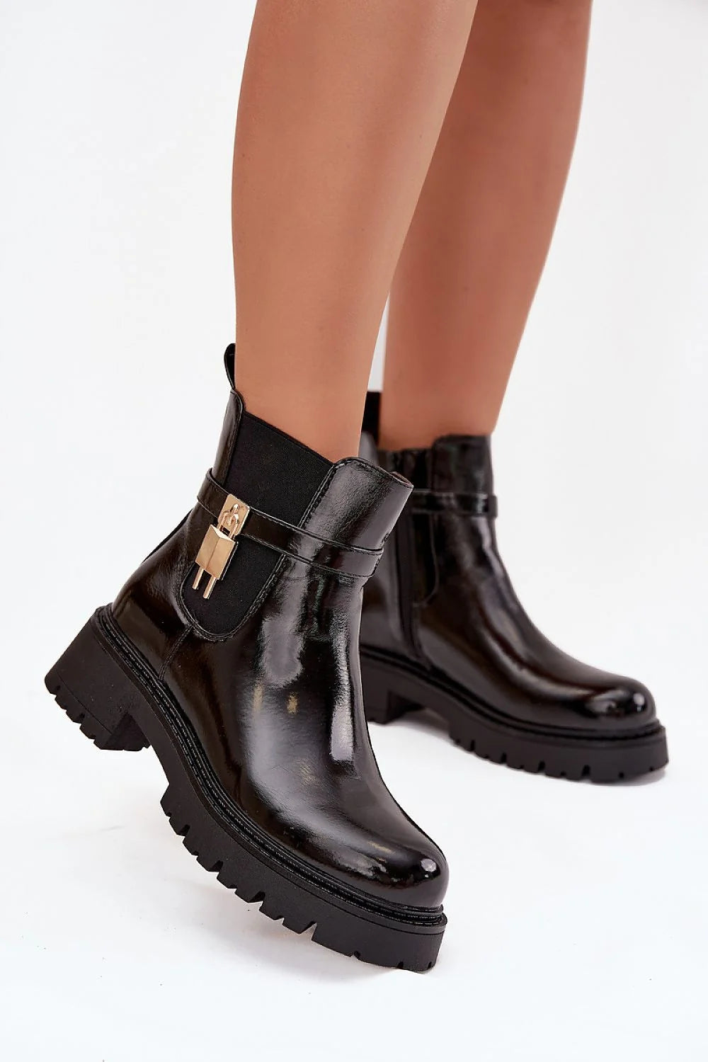 bottines femme cuir écologique plateforme talon plat confort bout arrondi sangle décorative doré doublure tissu semelle crantée antidérapant