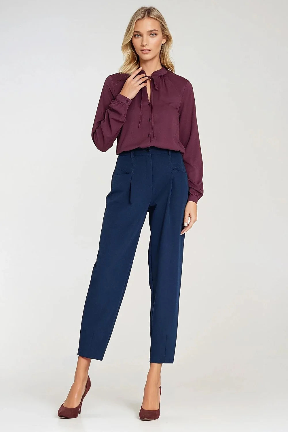 chemise blouse femme viscose légère fluide prune bordeaux cintrée noeud goutte boutonnage central fronces poignets boutons manches longues élégante bureau