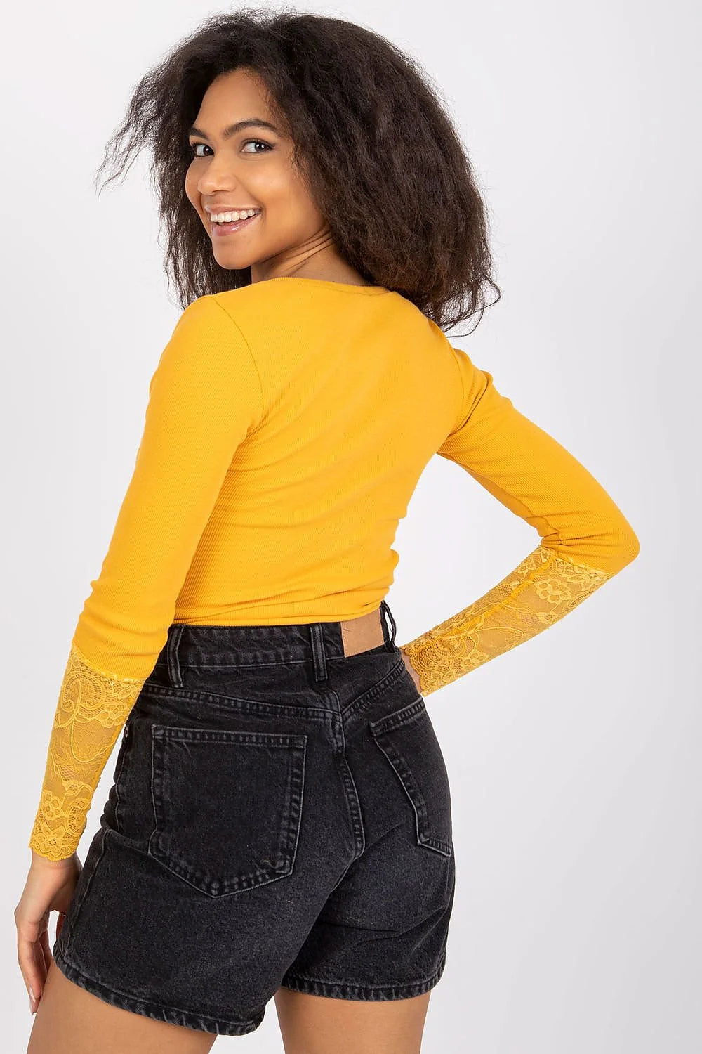 chemisier Rue Paris coton extensible côtelé jaune moutarde manches longues dentelle florale poignets ajusté décolleté boutonnage boutons métalliques élégant flatteur