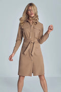 robe chemise midi manches longues beige ceinture nouée poches plaquées col classique coupe cintrée tissu structuré fluide polyester viscose