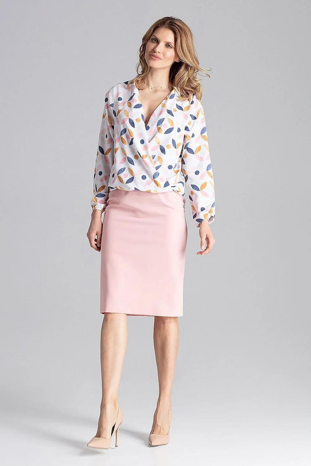 Chemisier Figl dentelle délicate encolure enveloppante féminine élégance manches bandes élastiques confort polyester élasthanne stretch doux léger ajustement flatteur