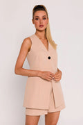 Ensemble élégant pour femme blazer sans manches short beige coupe ajustée style moderne occasions semi-formelles