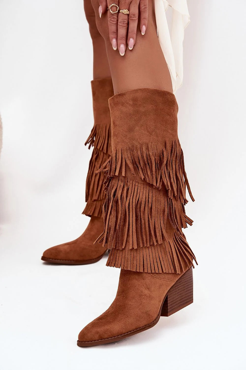 bottes cowgirl femme daim suédé écologique cognac franges superposées tige droite bout pointu talon bloc moyen doublure fourrure