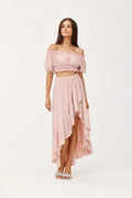 ensemble femme chemisier crop bardot manches ballon smocké jupe longue taille haute asymétrique volants fente avant rose poudré léger fluide