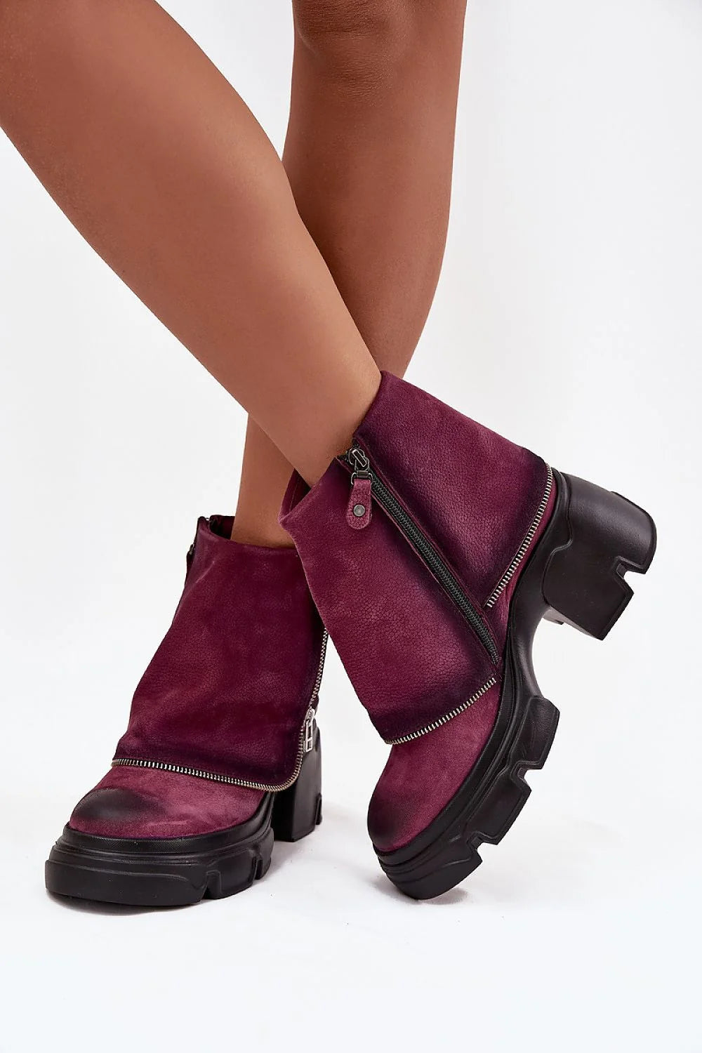 bottines femme Maciejka daim suédé bordeaux patiné tige retournée talon bloc plateforme crantée semelle fermeture éclair latérale bouton pression