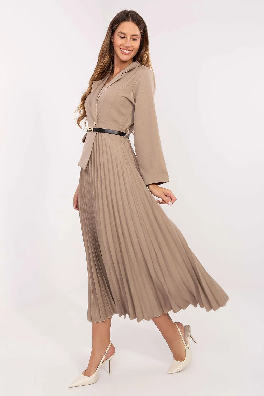 robe blazer midi plissée taupe col tailleur manches longues jupe évasée plis plats coupe cintrée ceinture noire boucle