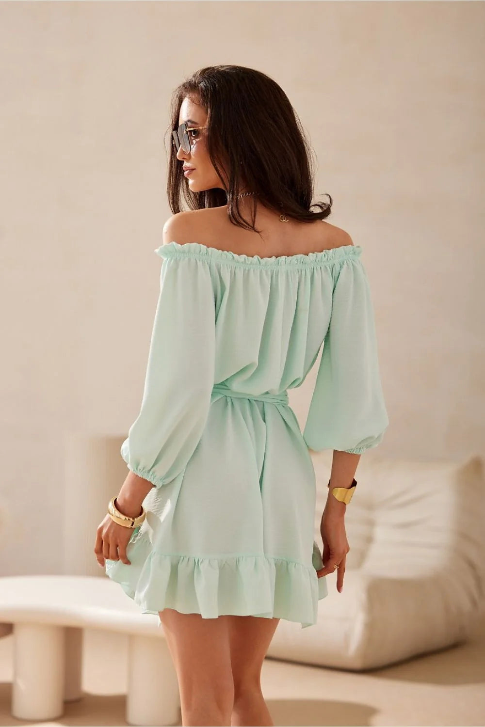 Robe de jour féminine style décontracté en vert menthe encolure Bardot manches longues bouffantes ceinture ajustable
