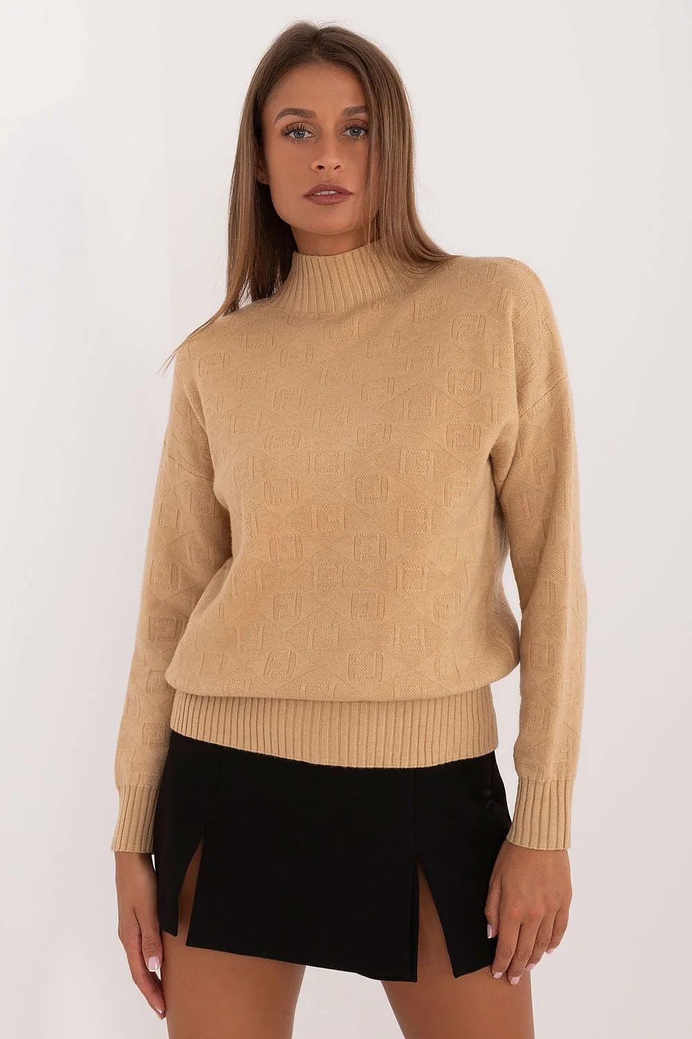 Pull-over et jupe femme en maille et laine, style élégant, beige et noir, coupe droite, motif en relief, occasion bureau et décontracté