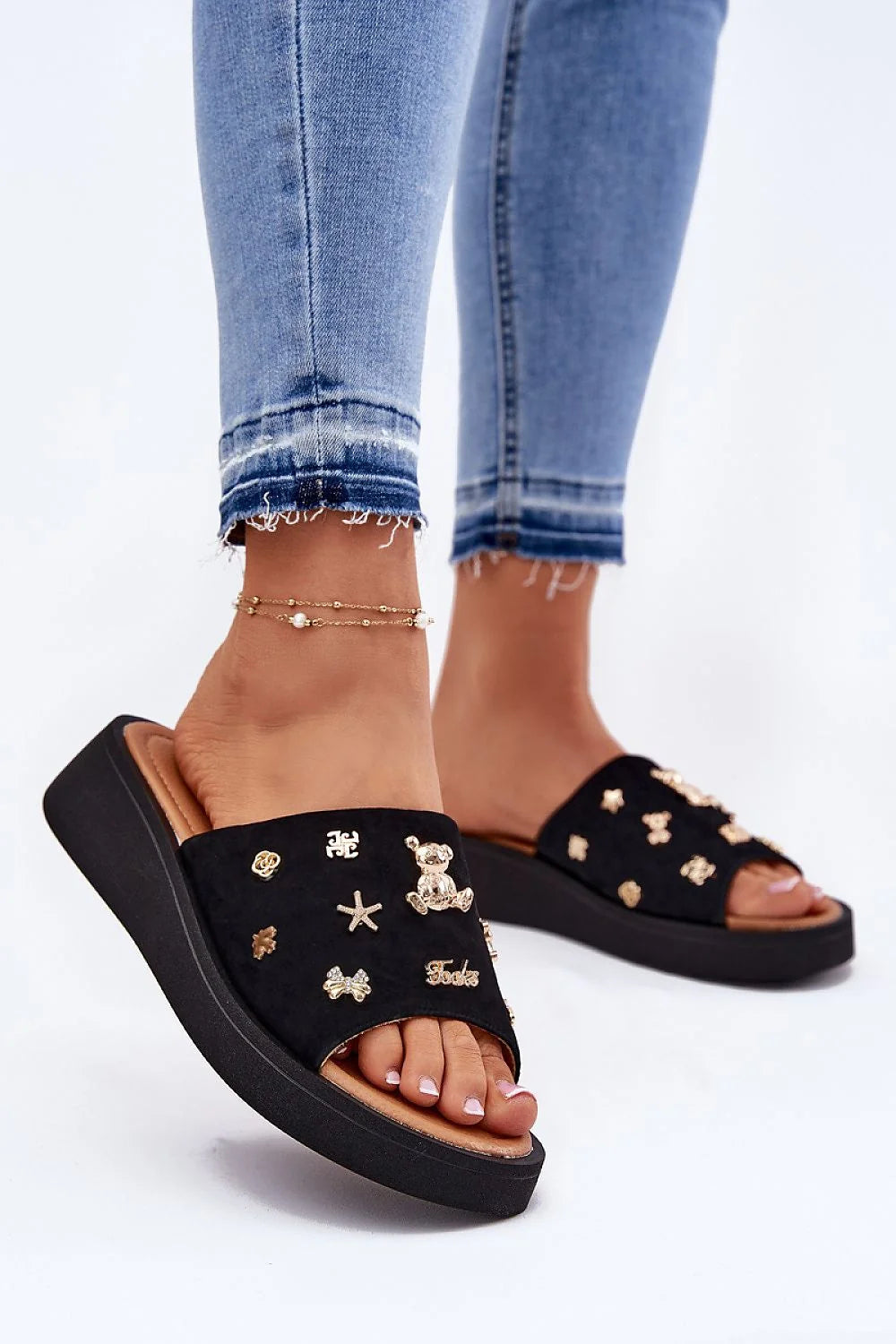 Sandales femmes Vinceza plateforme daim naturel style moderne broches dorées design élégant confort maximal occasion estivale