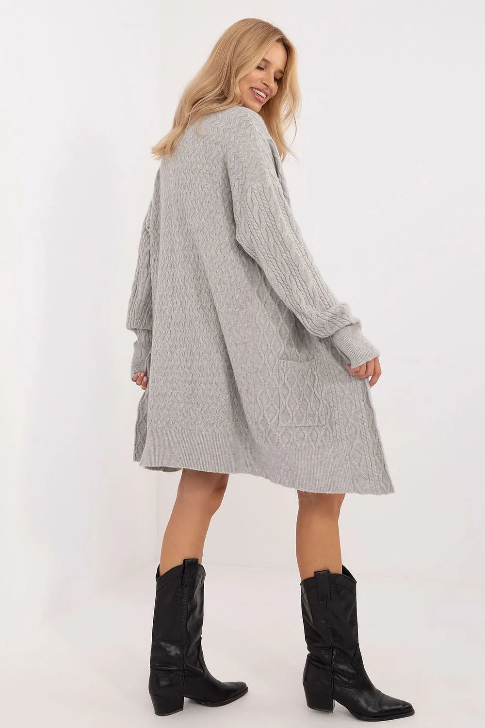 Cardigan pour femme élégant long manches longues col ouvert maille torsadée gris clair maille tricotée