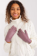 Gants élégants pour femmes en polyuréthane et polyester, design contemporain, couleur mauve clair, détails décoratifs, port pratique, look sophistiqué, idéal pour l'hiver, style casual-chic, femmes