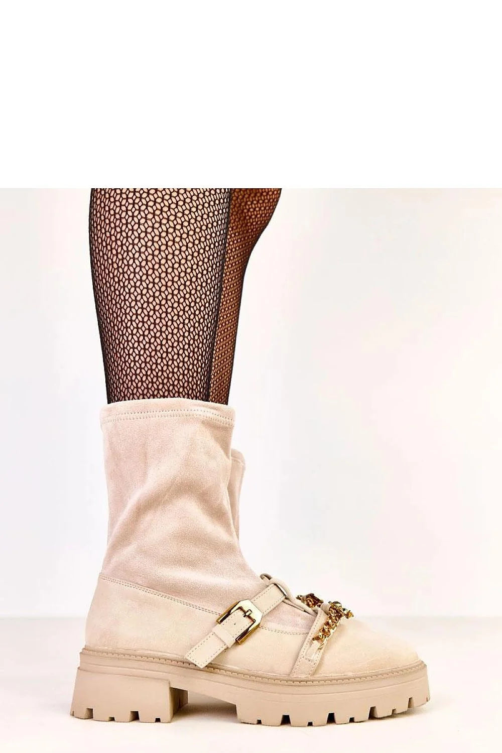 bottines femme beige suède simili cuir écologique mi mollet bout rond talon bloc plateforme basse semelle boucle chaîne pendentif ours