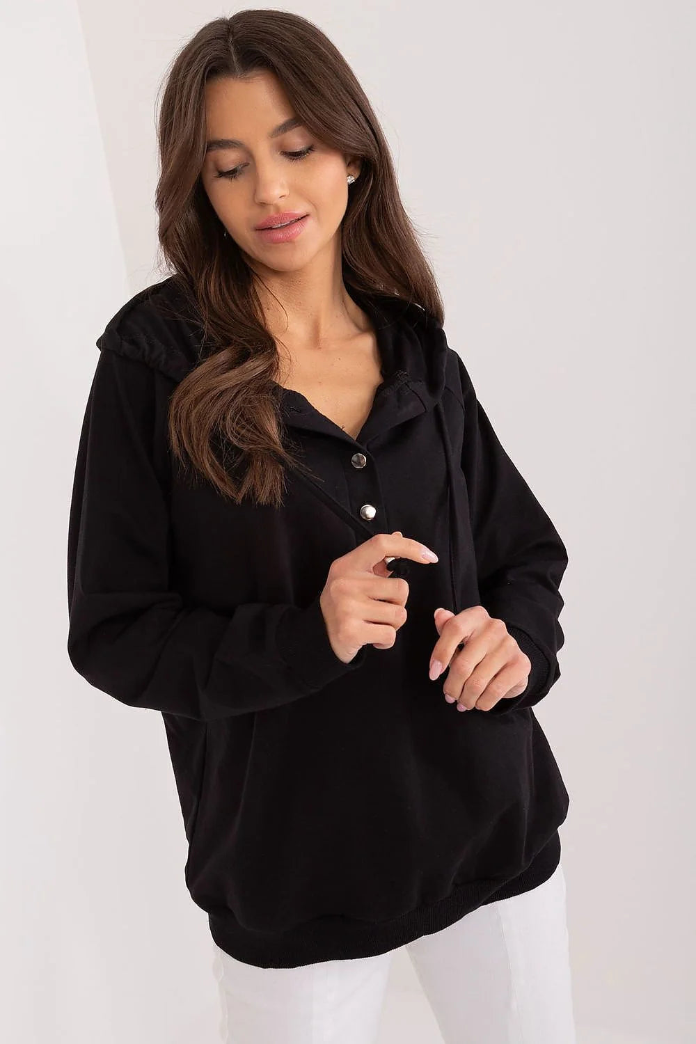Sweatshirt à capuche pour femme en coton noir confortable longues manches ajustables style moderne coupe ample