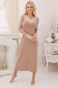 chemise nuit longue manches longues dentelle florale col pointe jersey viscose stretch beige rosé fluide cheville cadeau emballage