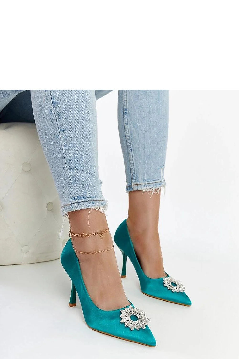 Escarpins talons hauts Solea bleu turquoise satin fleurs cristaux pointu soirée femme élégance occasion spéciale mode