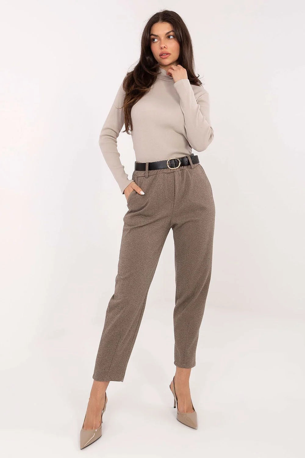 chemisier longsleeve décontracté silhouette ajustée confort côtelé coton élasthanne colroulé mancheslongues longueurstandard minimaliste polyvalent patcharrière détailnuque sansfermeture intemporel quotidien élégant