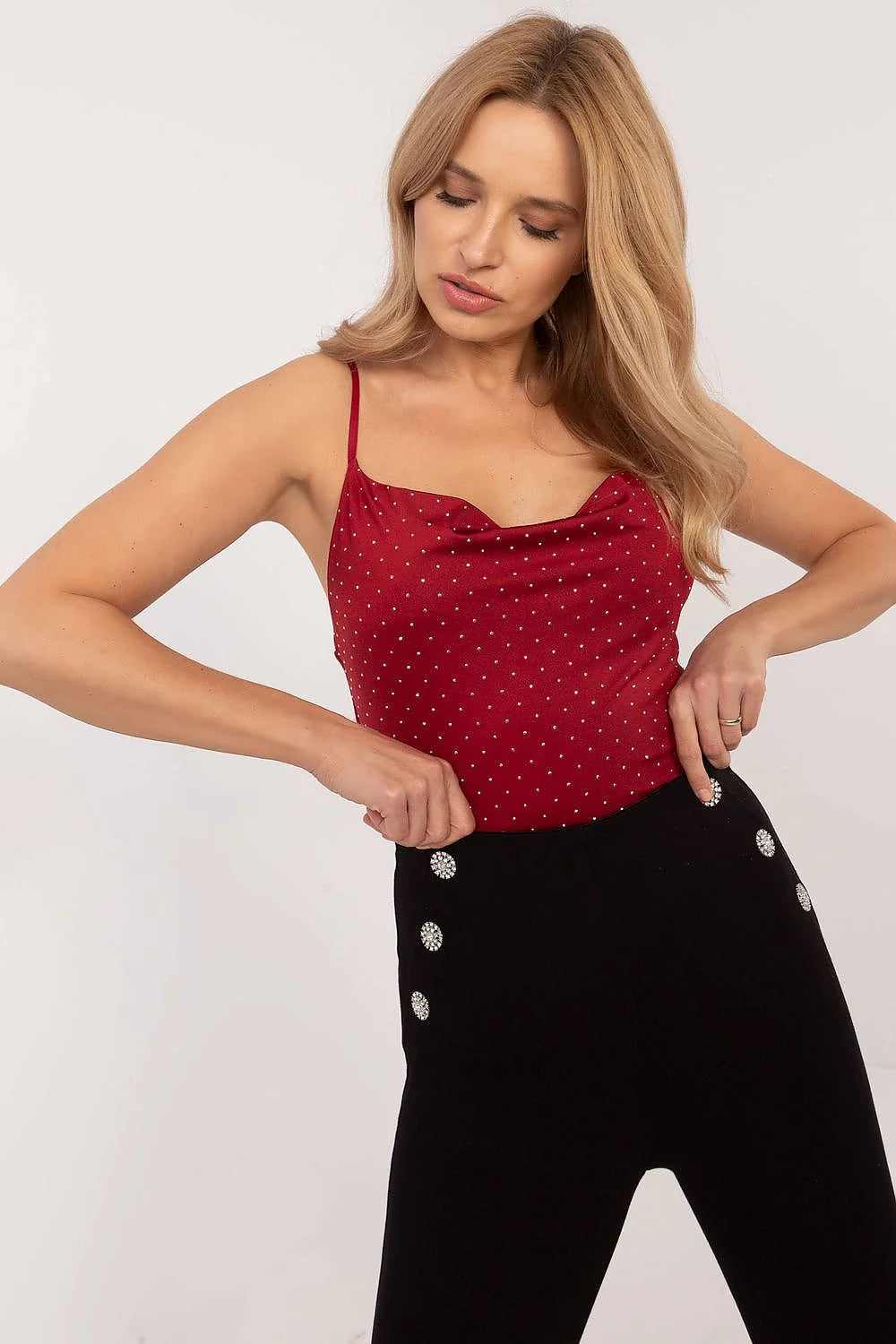 Ensemble chic pour femme débardeur camisole pantalon taille haute coupe ajustée matériau élasthanne satiné rouge noir