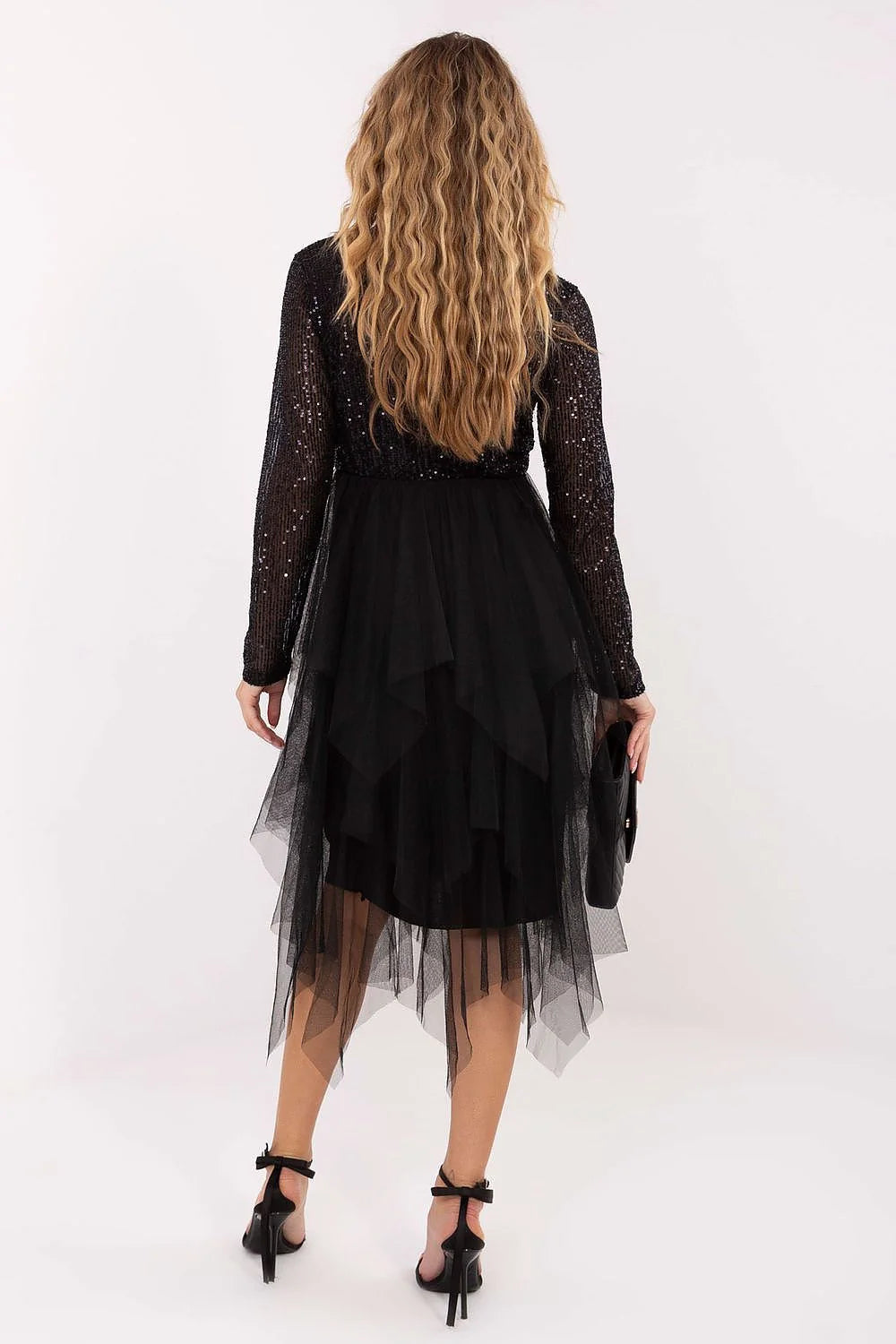 robe soirée courte évasée noire paillettes sequins corsage col croisé manches longues tulle superposée jupe asymétrique taille empire