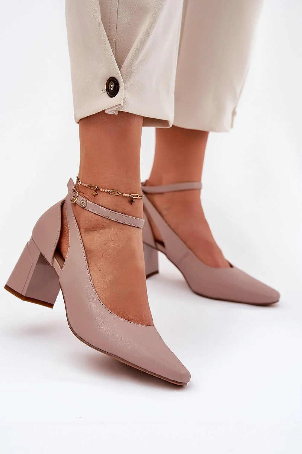 escarpins femme maciejka talon carré mihaut stable confortable ajustable bride cheville fine bout pointu similicuir lisse taupe semelle caoutchouc antidérapante