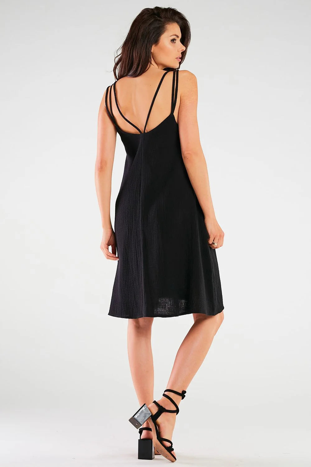 Robe élégante décontractée mi-longue fines bretelles décolleté en cœur coton lycra taille ajustable femme