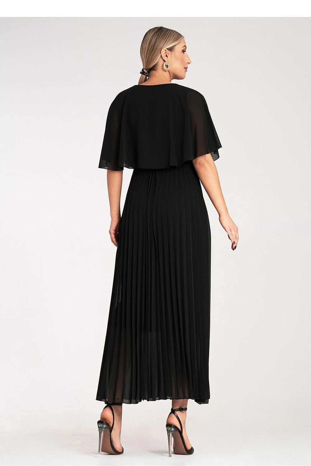 robe cocktail longue noire élégante intemporelle femme fluide chiffon mousseline plissée jupe cheville manches amples col V plongeant