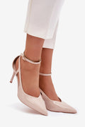 escarpins femme faux cuir verni nude rosé bout pointu talon stiletto haut bride cheville réglable boucle fine coudepied silhouette élancée