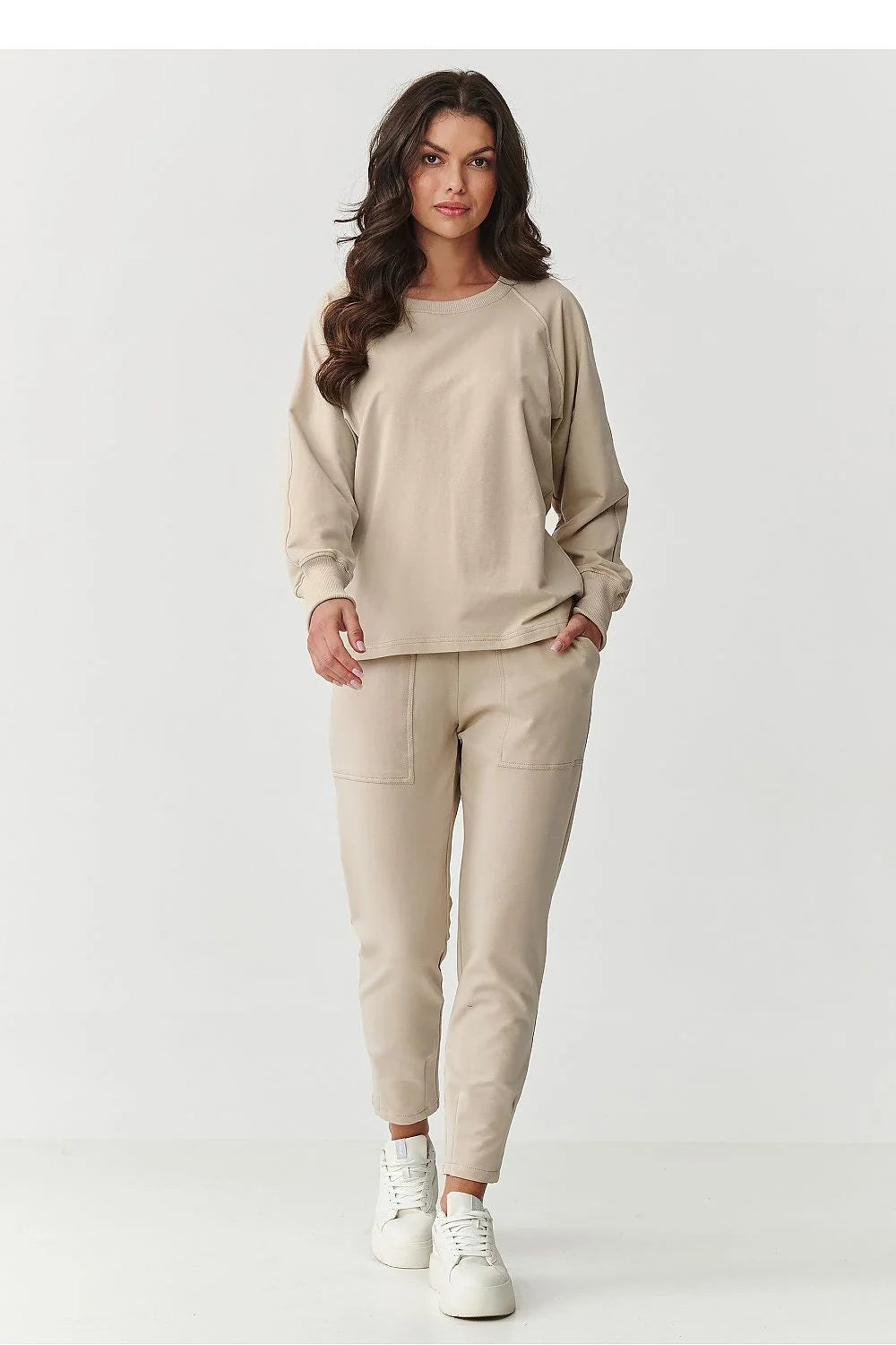 ensemble survêtement femme coton élasthanne molleton beige oversize raglan manches longues poignets côtelés jogger slim poches plaquées