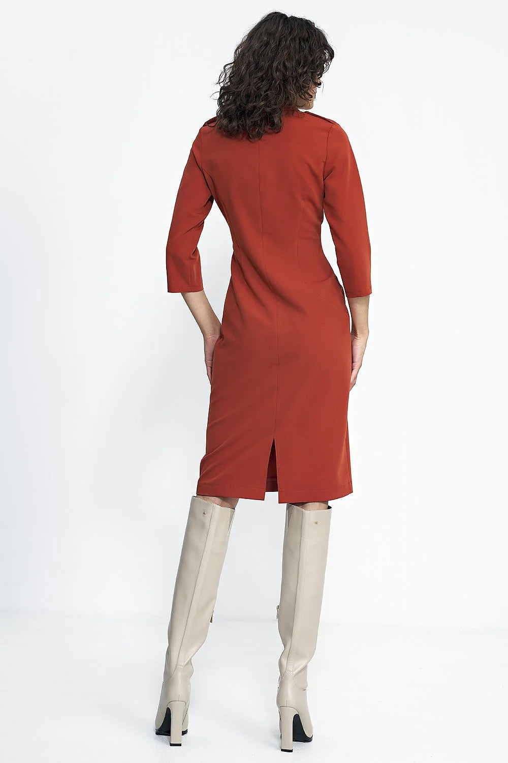 Robe élégante automne hiver couleur terre cuite matériau doux jersey coton longueur genoux manches 3/4 col rond femme