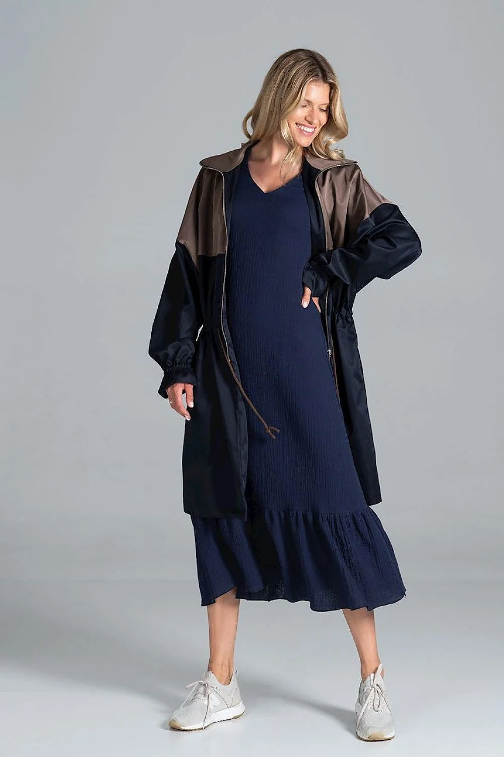 Manteau femme polyester bicolore gris clair beige long élégant urbain capuche mi-saison mode automne