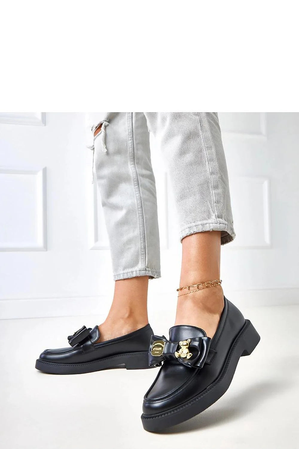 mocassins femme noir cuir écologique lisse bout rond couture semelle plateforme épaisse talon compensé confort enfilage nœud doré