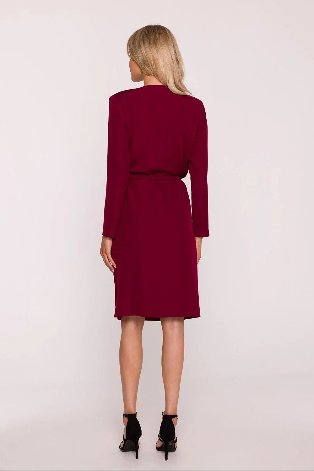 robe soirée crayon midi bordeaux profond manches longues encolure drapée bénitier coupe ajustée taille marquée ceinture élastique fente latérale fluide