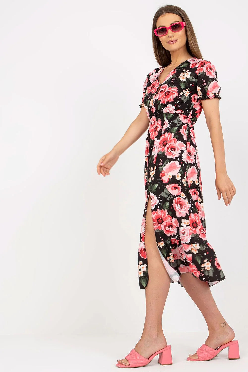 Robe d'été florale femme manches courtes polyester elasthanne fente volant universelle 95% polyester 5% elasthanne