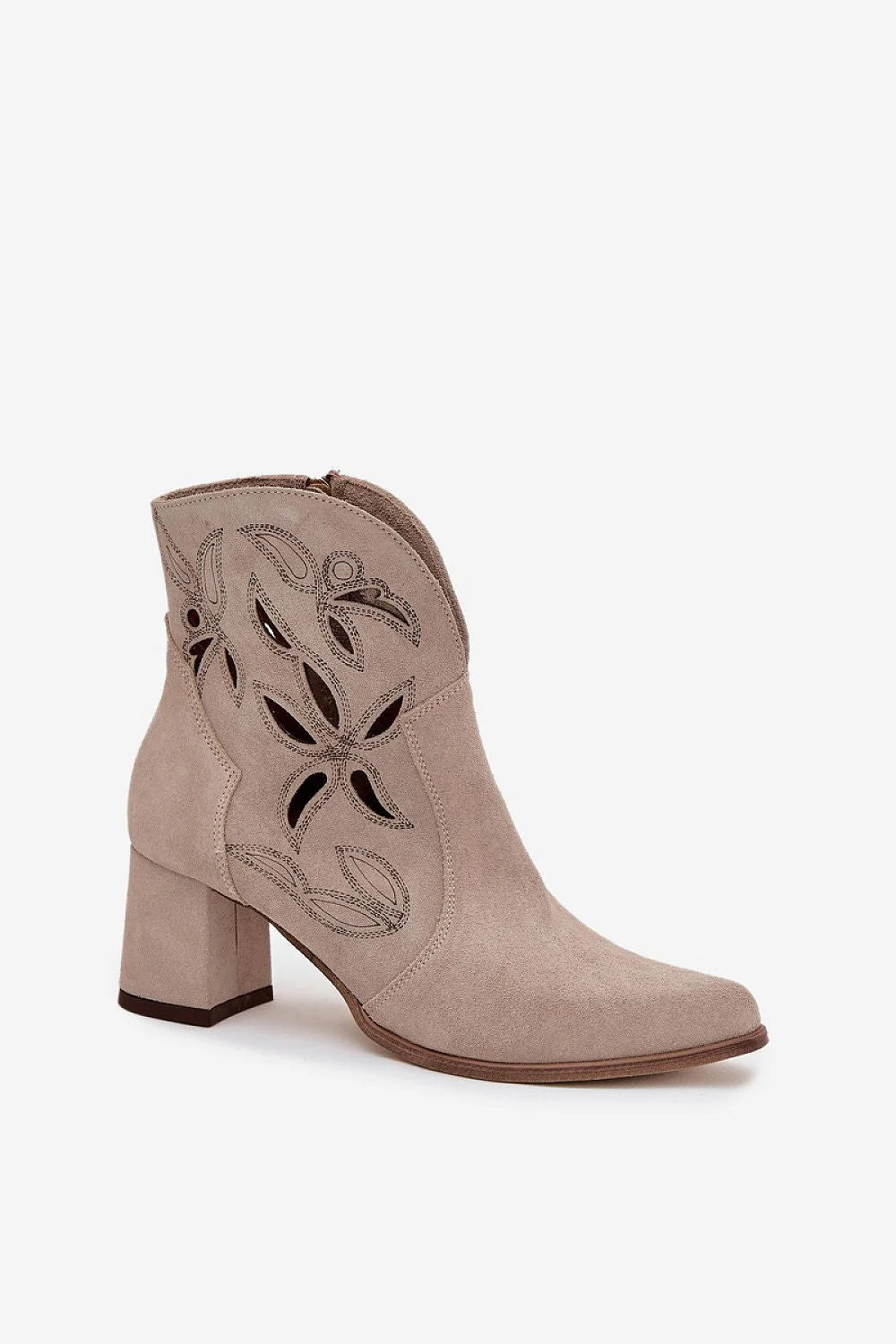 bottines femme daim taupe cheville western moderne bout pointu talon bloc moyen découpes florales ajourées fermeture éclair confort