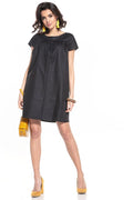 robe jour féminine fluide coton noir manches courtes coupe ample droite trapèze col rond fronces popeline légère structurée longueur genou